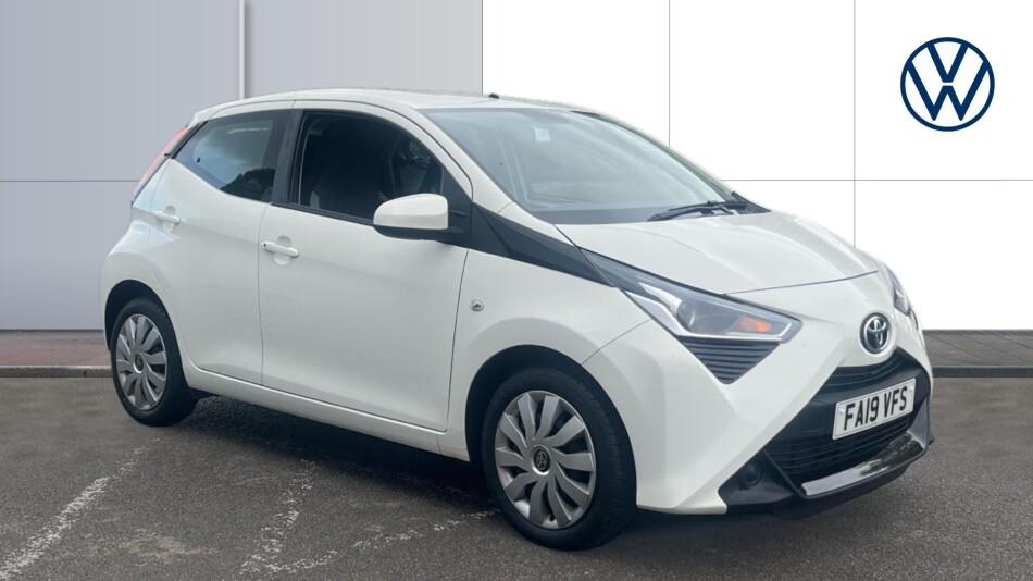 Toyota Aygo 1.0 VVT-i X-Play 5dr Petrol Hatchback